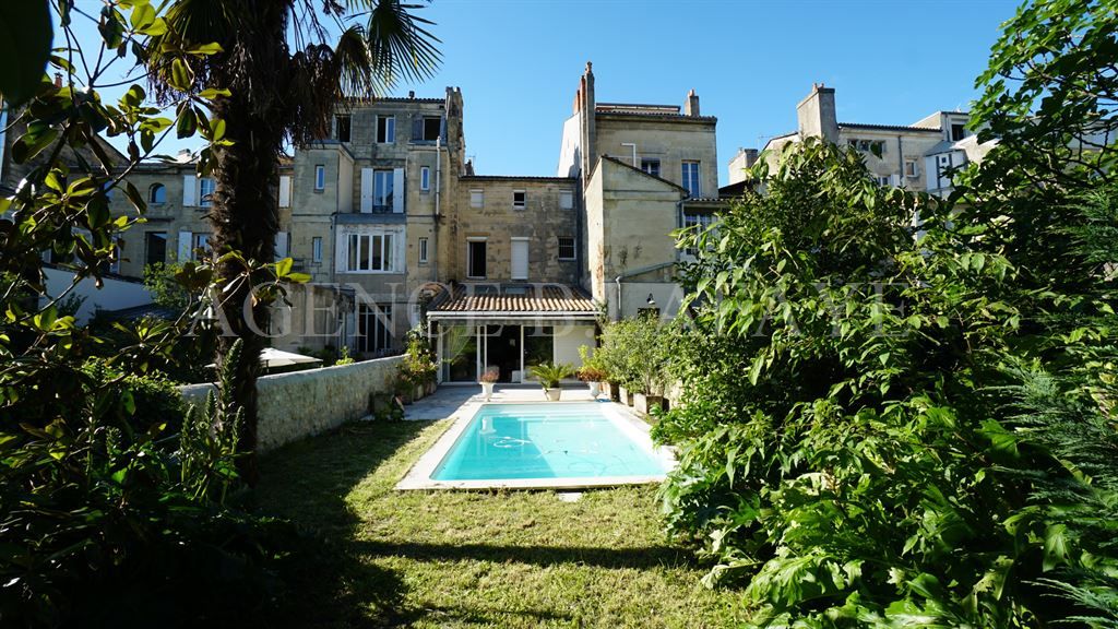 house 6 rooms for rent on BORDEAUX (33000)