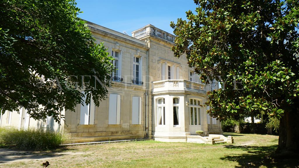 property 12 rooms for sale on BORDEAUX (33000)